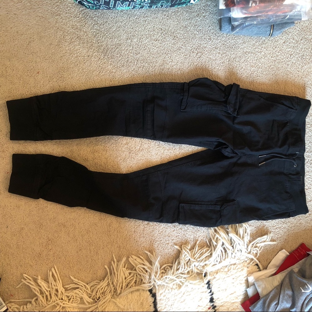 H&M Men’s Cargo Jogger Pants. Medium. Size 32.